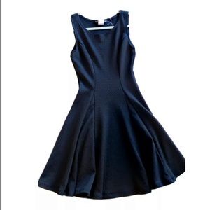 Holiday dress Love Chelsey Flowy Dress Black Size S